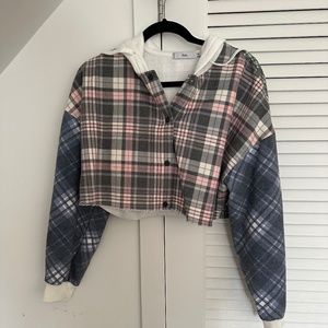 Adika Plaid Cropped Sweatshirt with hood